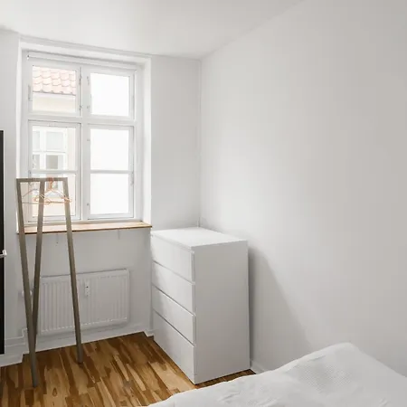 Cosy 2-bed In Great Inner Location Apartment